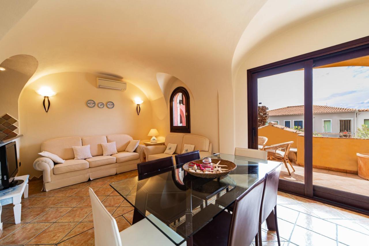 Le Pergole 02 - Trilocale Con Posto Auto Apartment La Maddalena  Exterior photo